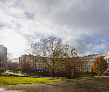 Appartement te huur: Burgemeester De Monchyplein 218 2585 DJ Den Haag - Photo 2