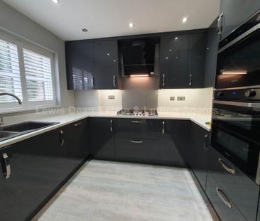 3 bedroom terraced house to rent - Photo 5