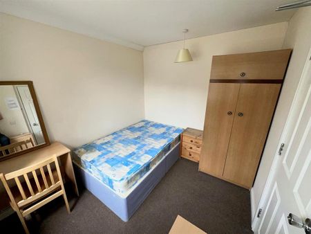 5 bedroom end of terrace house to rent - Photo 5