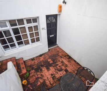 Studio to rent - Photo 4