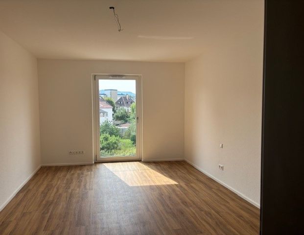 Erstbezug - Moderne und helle 3-Zimmerwohnung mit Loggia - Photo 1