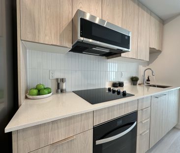 For Lease - 2501 Saw Whet Boulevard Unit# 226, Oakville, Ontario - Photo 2
