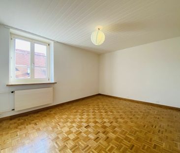 Rustikale Wohnung mit Parkplatz, Estrich und Gartensitzplatz - Foto 3
