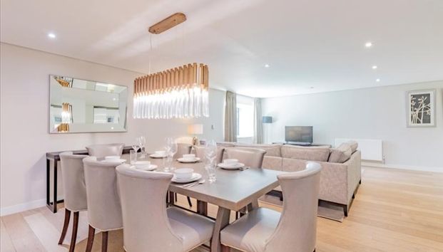 3 bedroom flat to rent - Photo 1