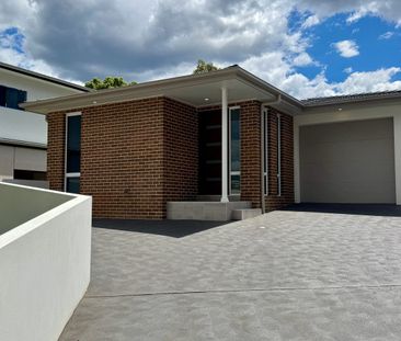 Sleek Brand-New Duplex in a Prime West Ryde Location - Photo 1