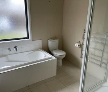 Modern Townhouse with Large Backyard! - Photo 6