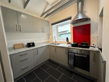 1 bed house share to rent in Collinge Street, Burnley, BB12 - Photo 3