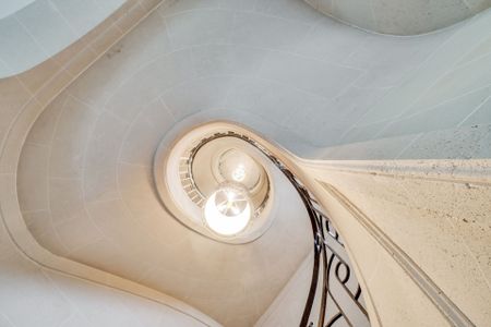 Location Maison Paris 16 8 Pièces 420 m² - Photo 3