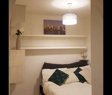 1 Bed Flat, Inwen Court, SE8 - Photo 3