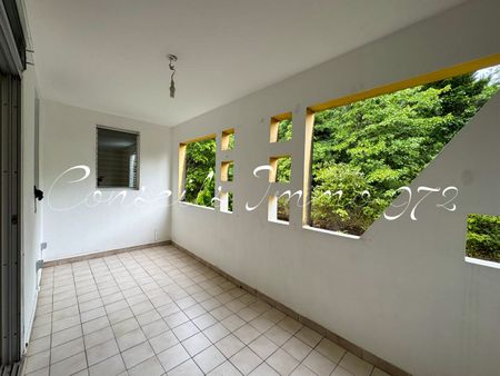 Location Appartement 2 pièces 51m² SCHOELCHER 97233 - Photo 5