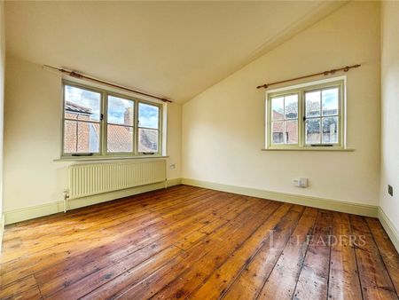 2 bedroom house to rent St. Martins At Oak Wall Lane, Norwich, Norfolk, NR3 - Photo 3