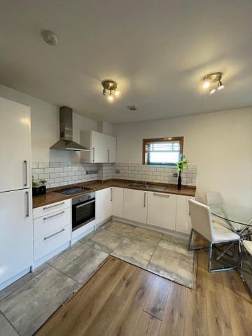 2 bedroom flat to rent - Photo 5