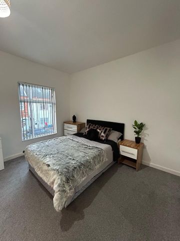 1 bedroom in a house share to rent - Photo 4