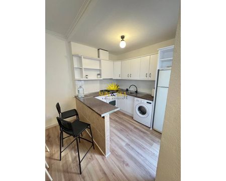 TWO-BEDROOM APARTMENT – ALICANTE - Photo 4