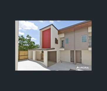 Modern Dual-Level Townhouse – Low-Maintenance Living in a Convenien... - Photo 6