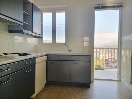 Location Appartement 2 pièces 65m² AJACCIO 20000 - Photo 2