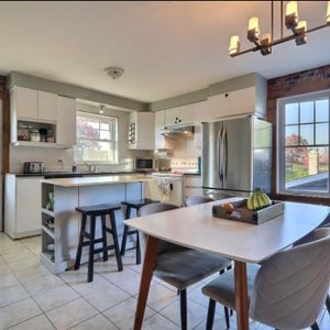 Beau grand 5 1/2 à louer - Photo 2