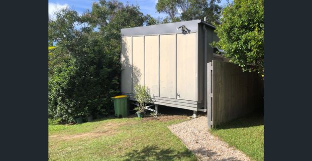 2 BEDROOM GRANNY FLAT WITH AIRCON AND SOLAR PANELS - Photo 1