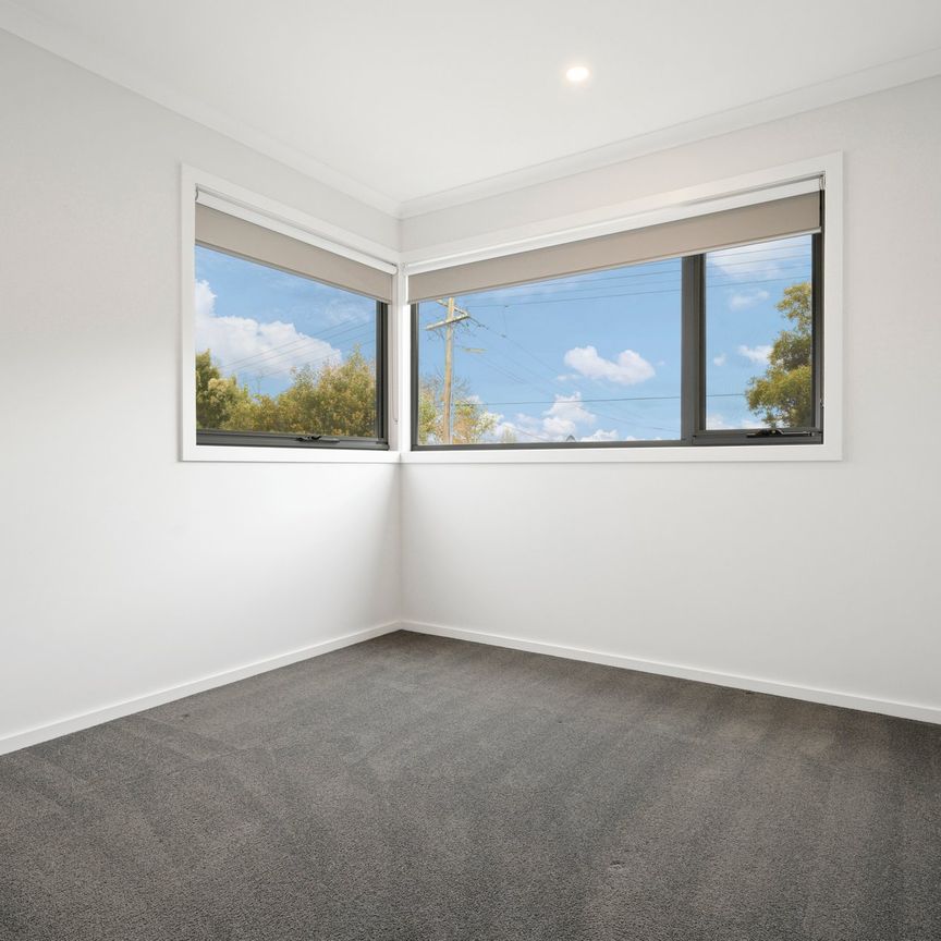 1/11 Slevin Street, Lilydale - Photo 1