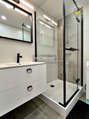 3 izbový byt na prenájom 60m2, Levice - Photo 1