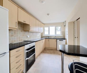 3 bedroom detached bungalow to rent - Photo 1