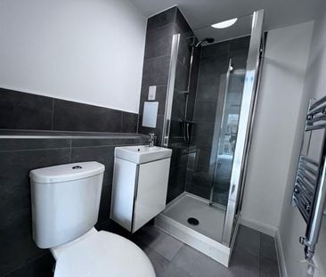 2 bedroom flat to rent - Photo 6