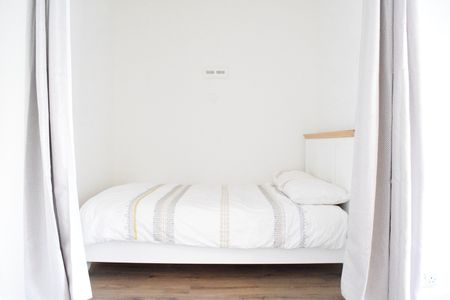 Studio Flat, Howitt Close, NW3 - Photo 3