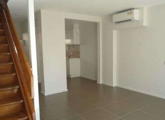 9/16 Type Street, Richmond VIC 3121 - Townhouse For Rent | Domain - Photo 1