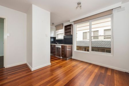 9/162 Barkers Road, Hawthorn VIC 3122 - Photo 3