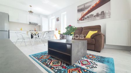 Apartament mobilat cu parcare si boxa Avantgarden Coresi - Fotografie 4