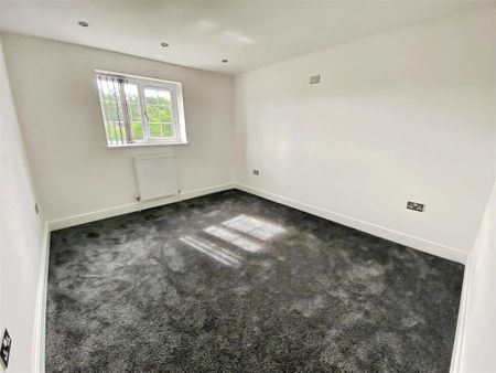 4 bedroom house to rent - Photo 2