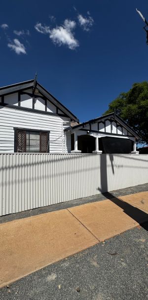 Family Home Available For Rent Early December - Photo 2