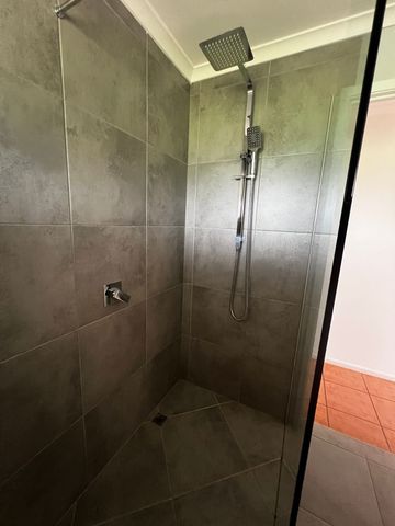 Quaint Cottage - Photo 5