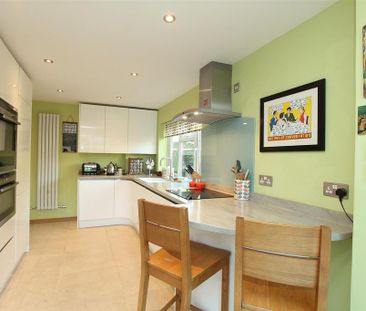 3 bedroom detached house to rent - Photo 5