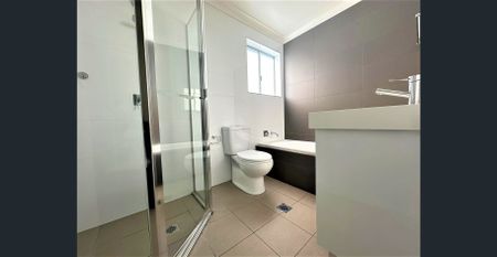 Spacious Two Bedroom Unit - Photo 5