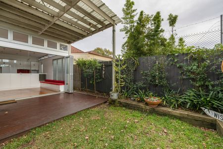 6 Wisbeach Street, Balmain NSW 2041 - House For Rent | Domain - Photo 4