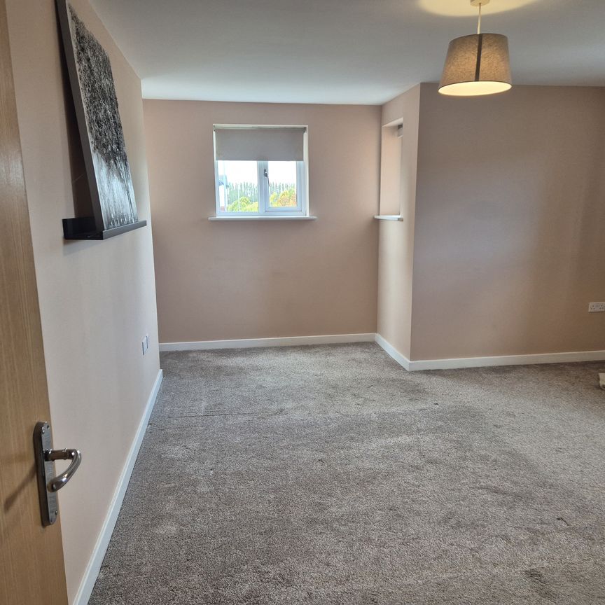Arbour Walk, Frodsham, Helsby - Photo 1