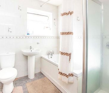 5 bedroom semi-detached house to rent - Photo 1