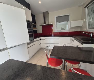 Location Maison 4 pièces 93m² PLABENNEC 29860 - Photo 4