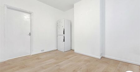 1 bedroom property to rent - Photo 3