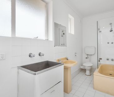 Register To Inspect // Stunning One Bedroom Apartment In A Premium ... - Photo 6