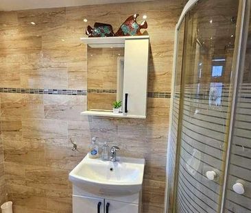 Chilcombe Way, Lower Earley, Reading, Berkshire, RG6 - Photo 3