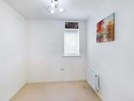 3 bedroom detached house to rent - Photo 2