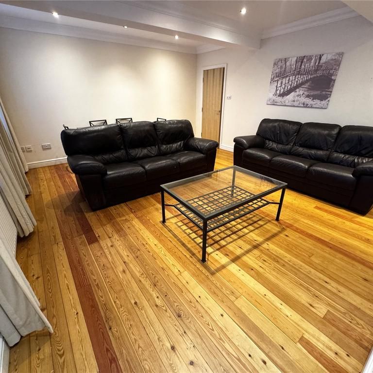 2 bedroom apartment to rent - Photo 1