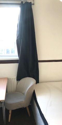Room in a Shared Flat, Priory Court, SE15 - Photo 1