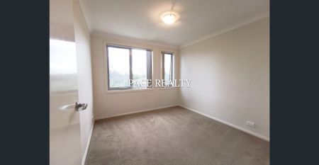 Modern, Spacious Family Home!!! - Photo 3