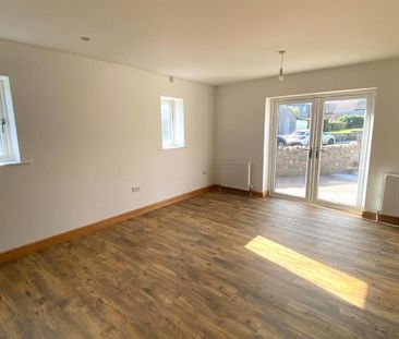 3 bedroom detached house to rent - Photo 2