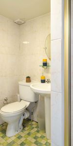 Flat 5, 2 VICTORIA TERRACE Leeds - LS3 1BX - Photo 4