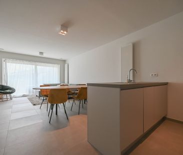 Gezellig en rustig gelegen appartement nabij centrum Emelgem - Foto 1