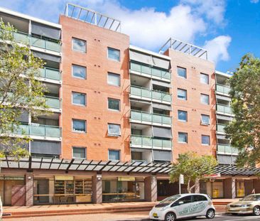 'BELVOIR APARTMENTS' - ULTRA CONVENIENT! - Photo 4